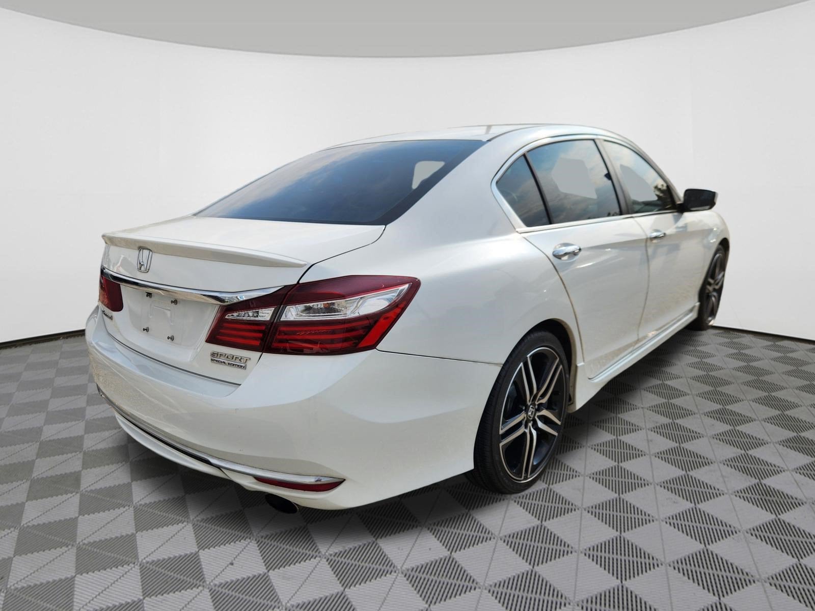 2017 Honda Accord Sedan Sport SE