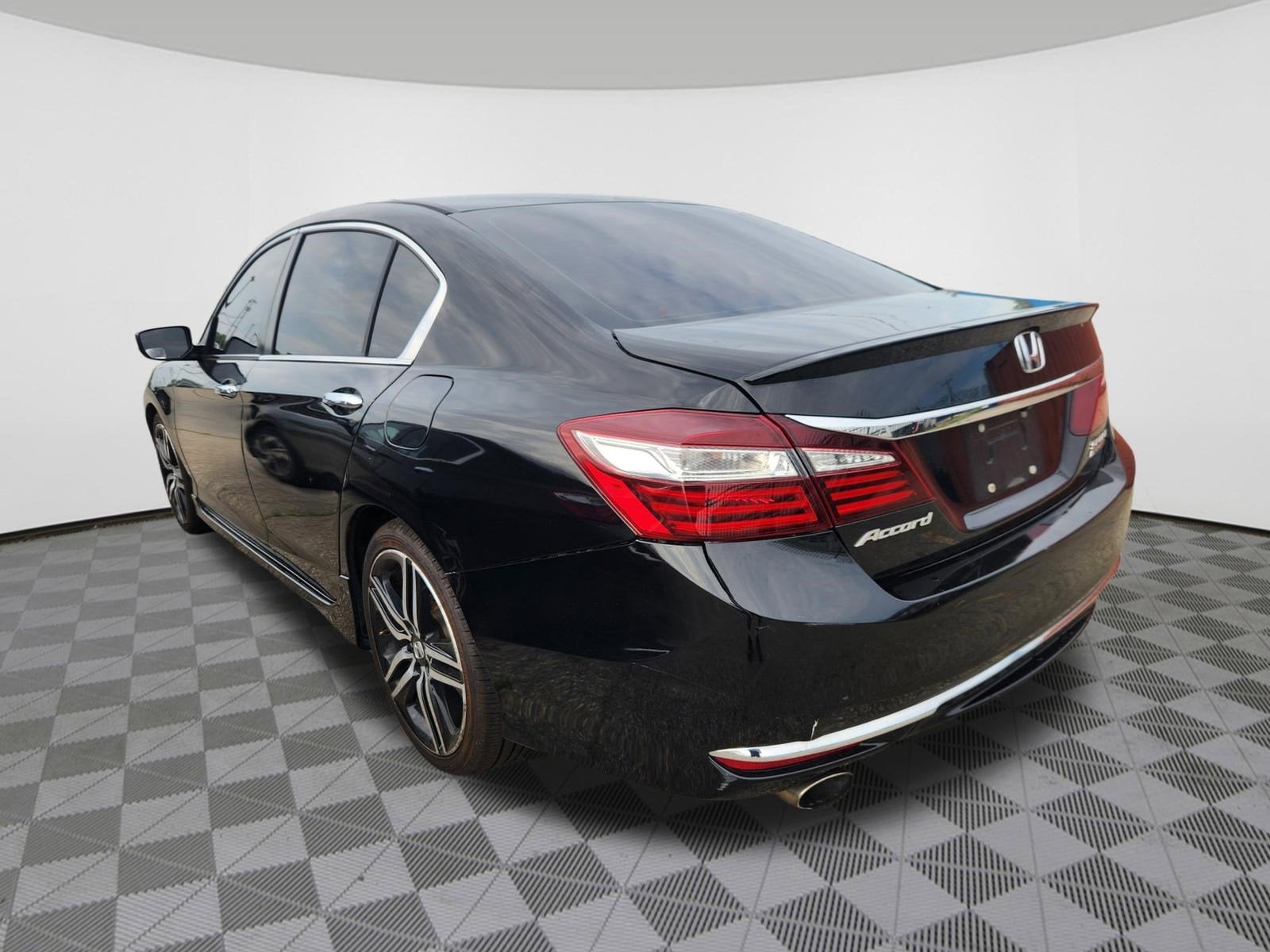 2017 Honda Accord Sedan Sport SE