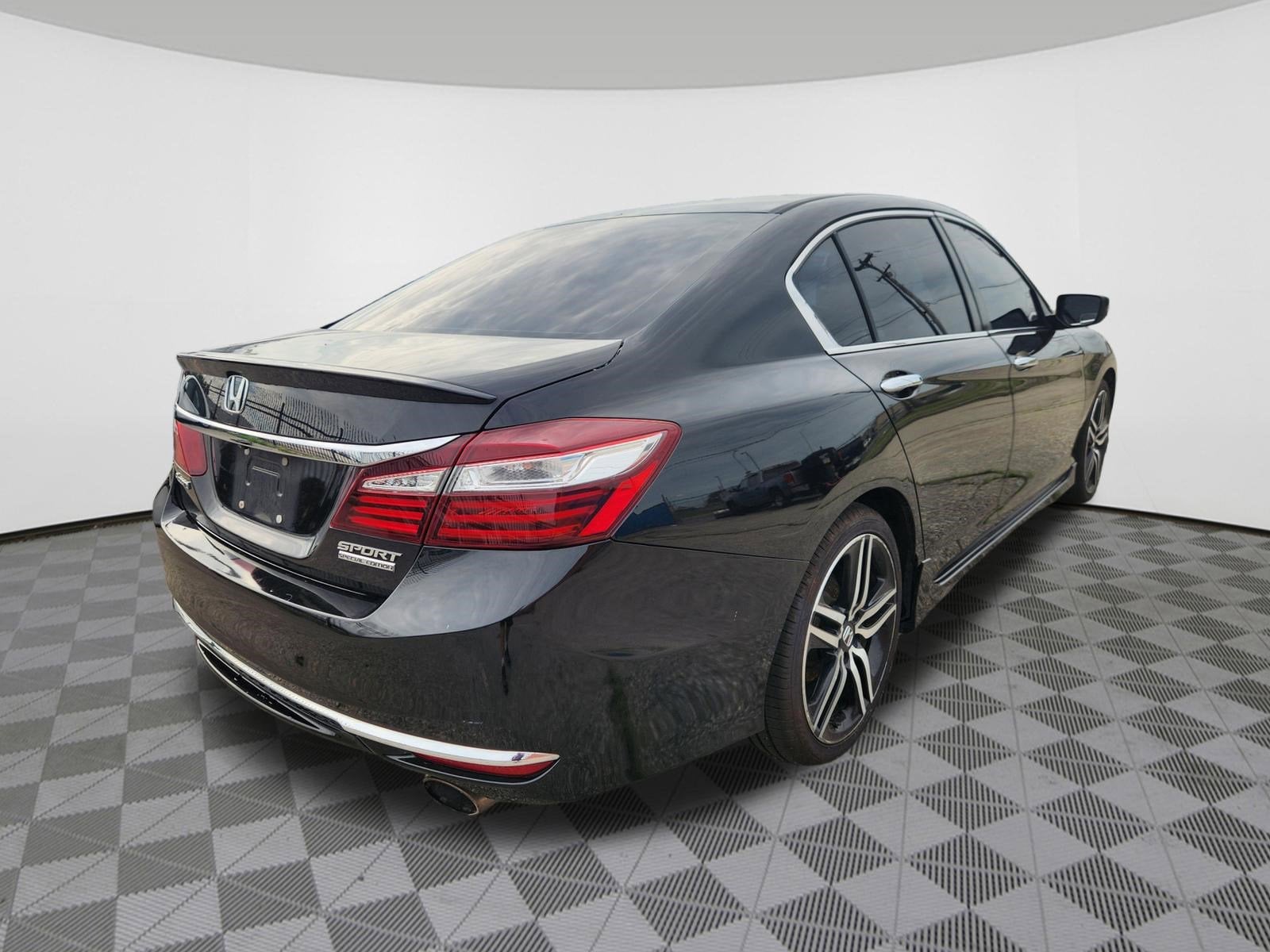 2017 Honda Accord Sedan Sport SE