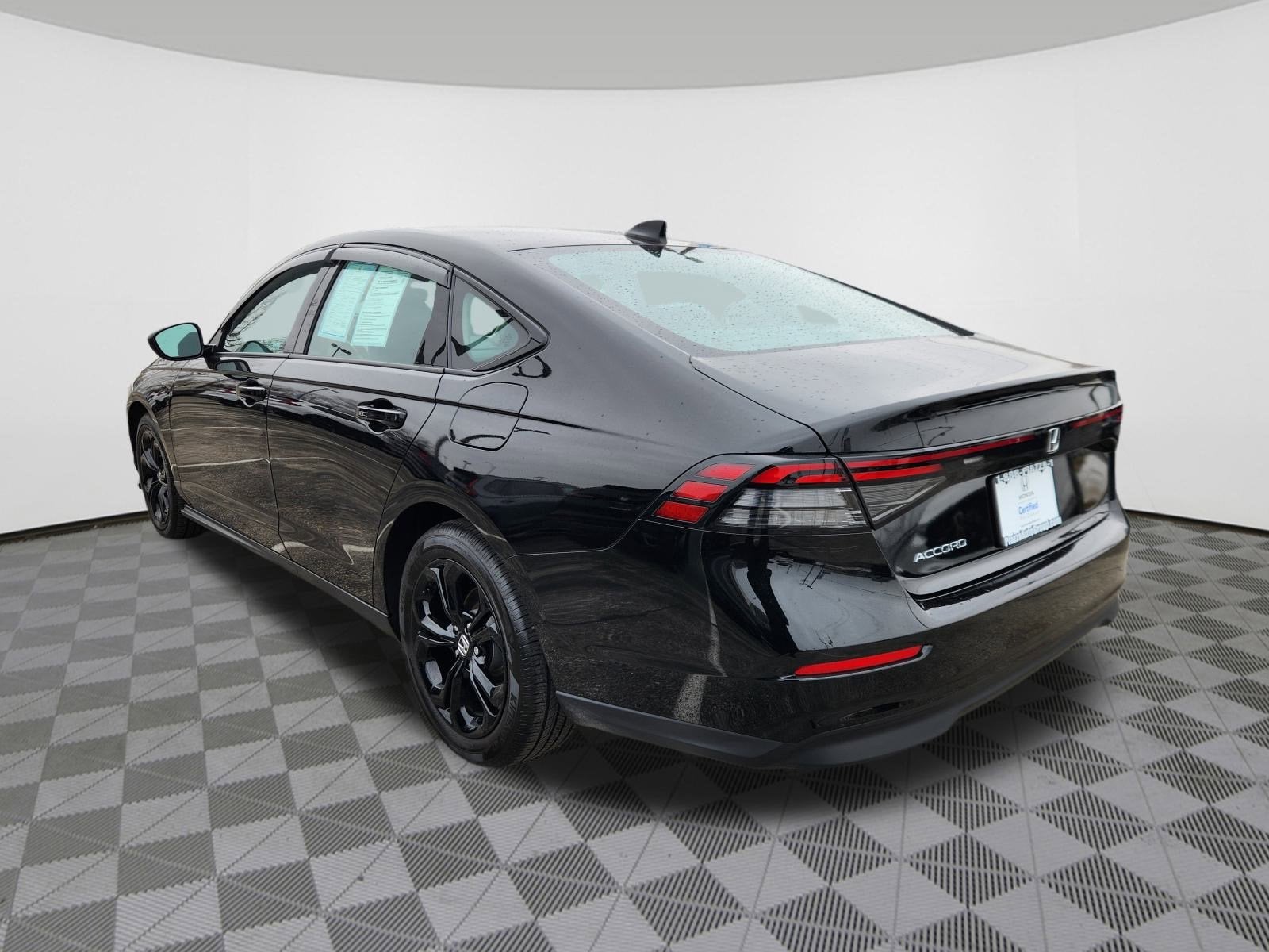 2025 Honda Accord Sedan SE