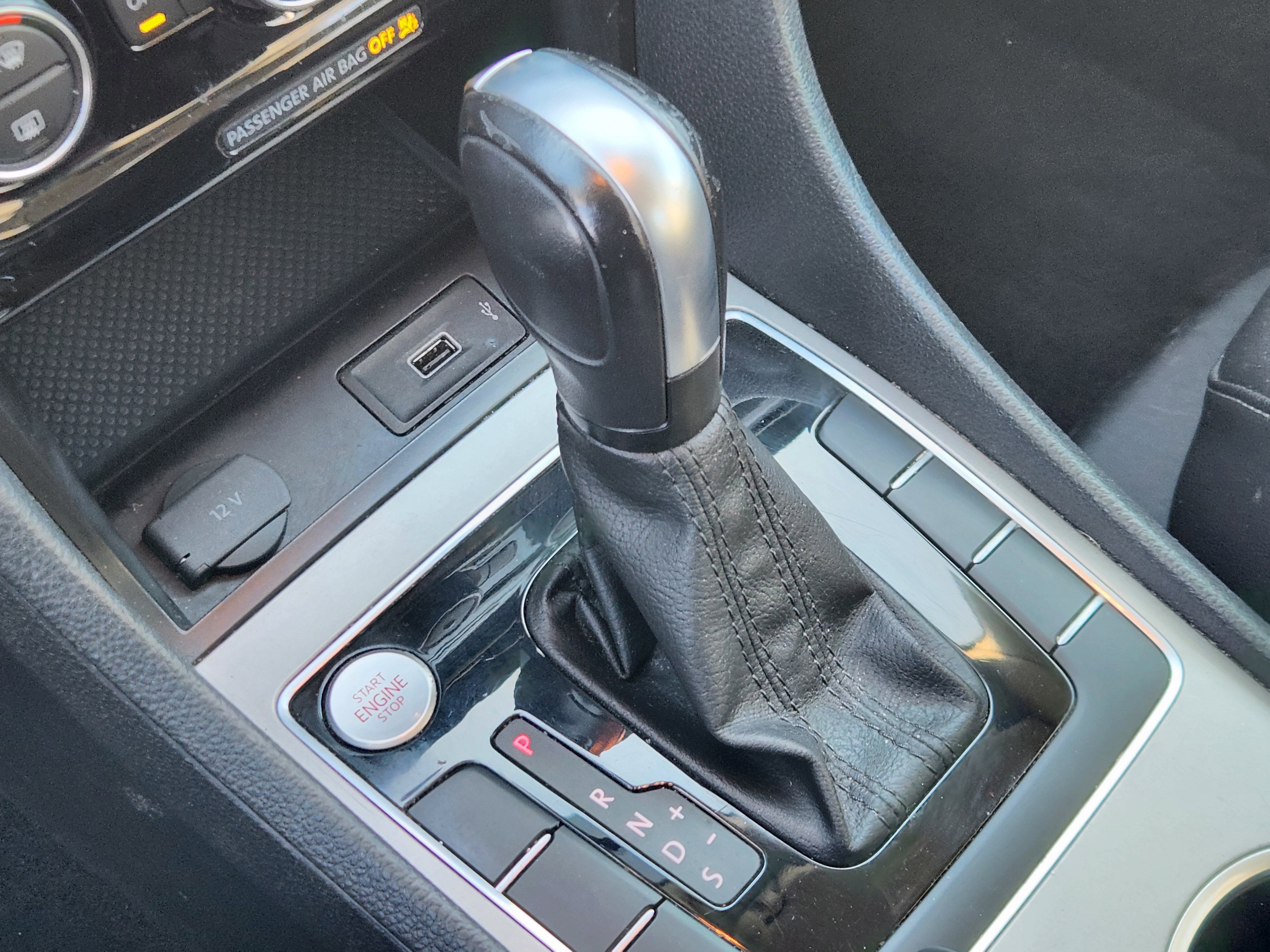 2022 Volkswagen Passat 2.0T SE