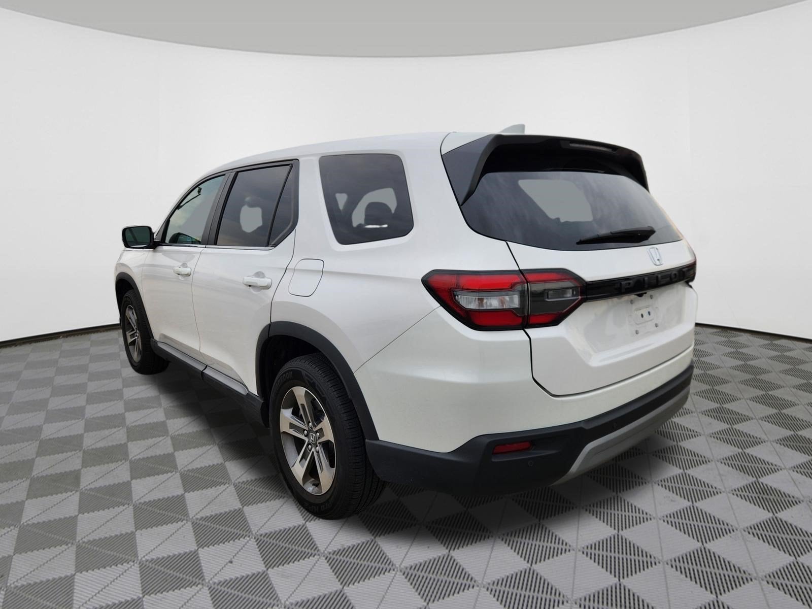 2024 Honda Pilot EX-L 7 Passenger