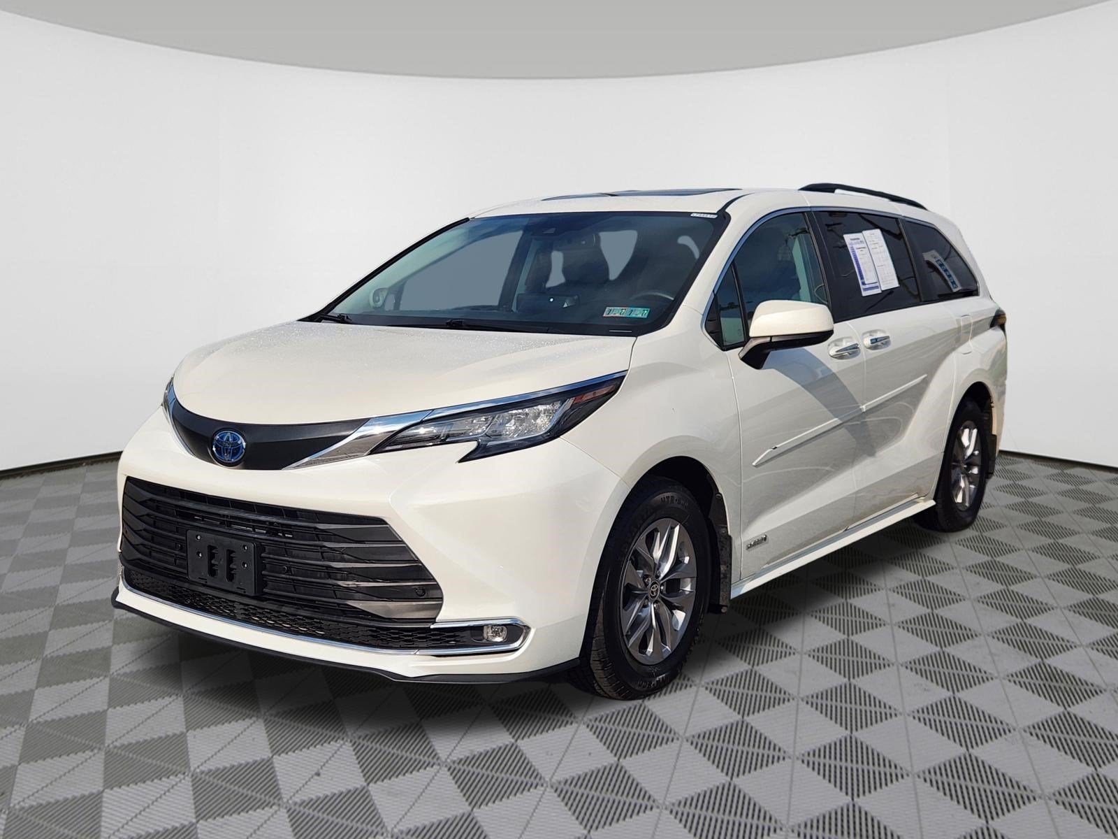 2021 Toyota Sienna XLE