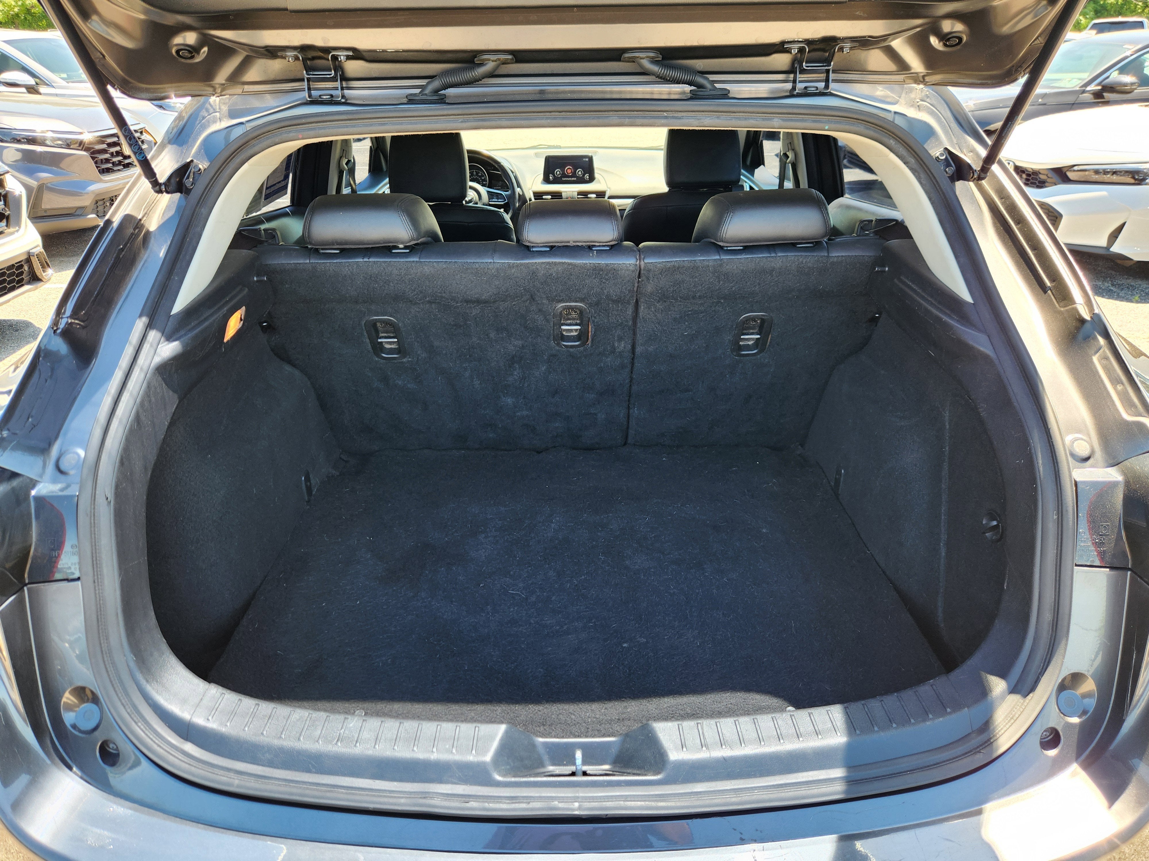 2017 Mazda Mazda3 5-Door Touring