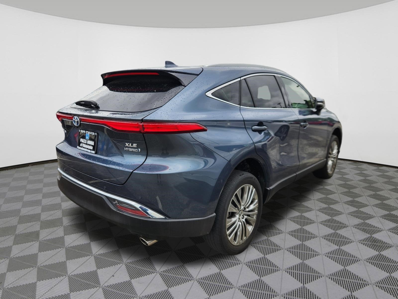 2022 Toyota Venza Base