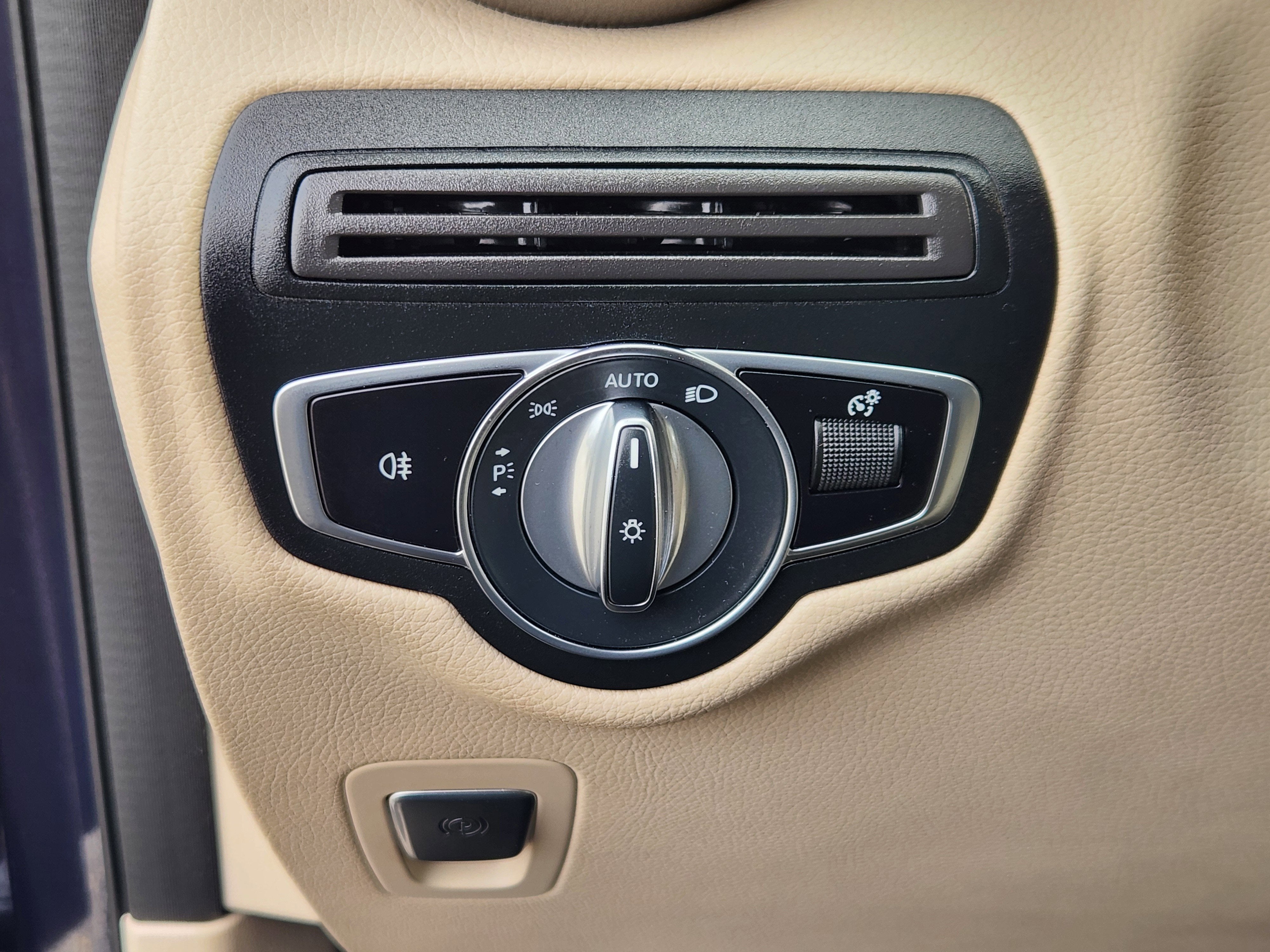 2020 Mercedes-Benz GLC GLC 300