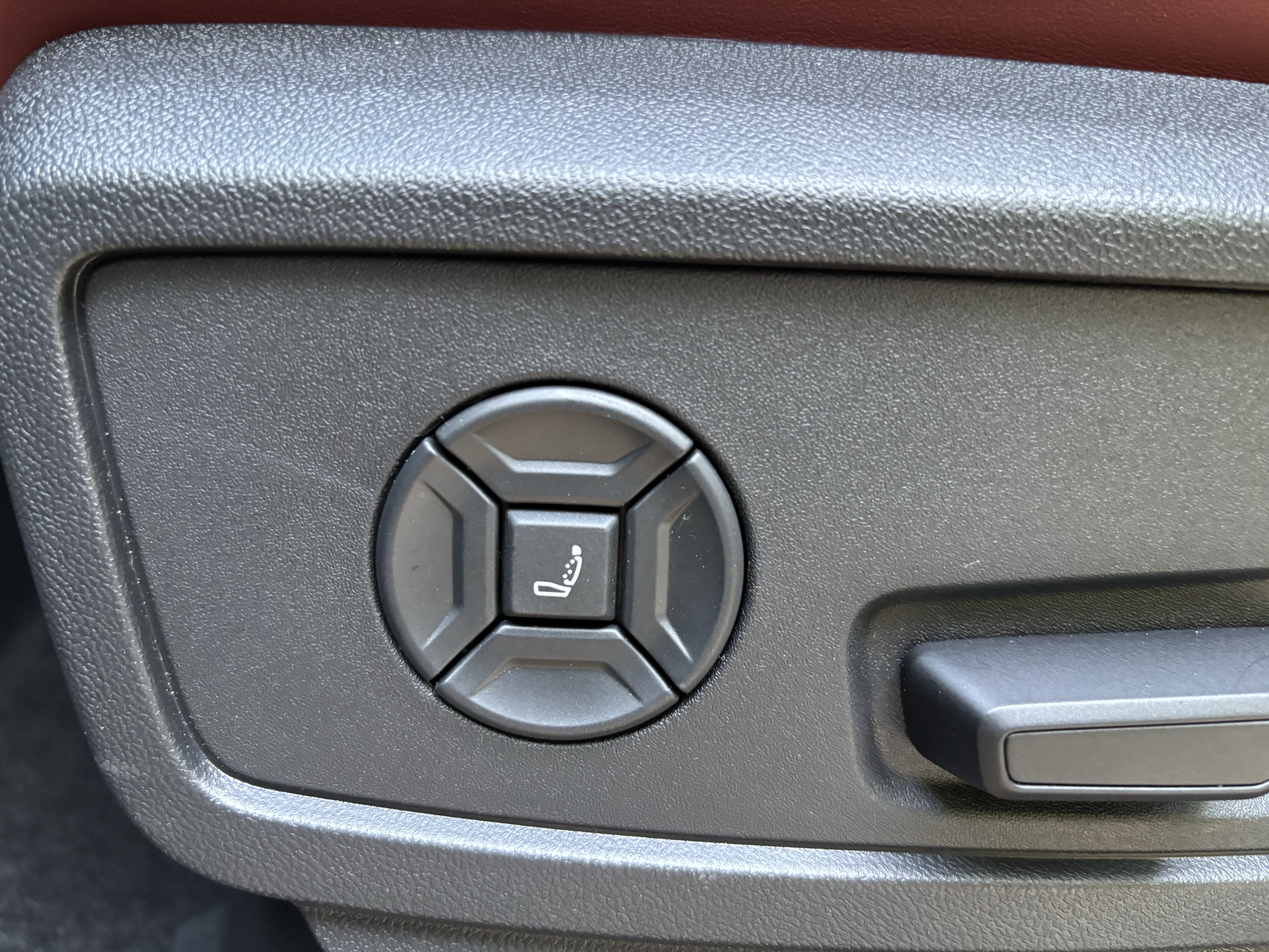 2026 Audi SQ5 Premium Plus