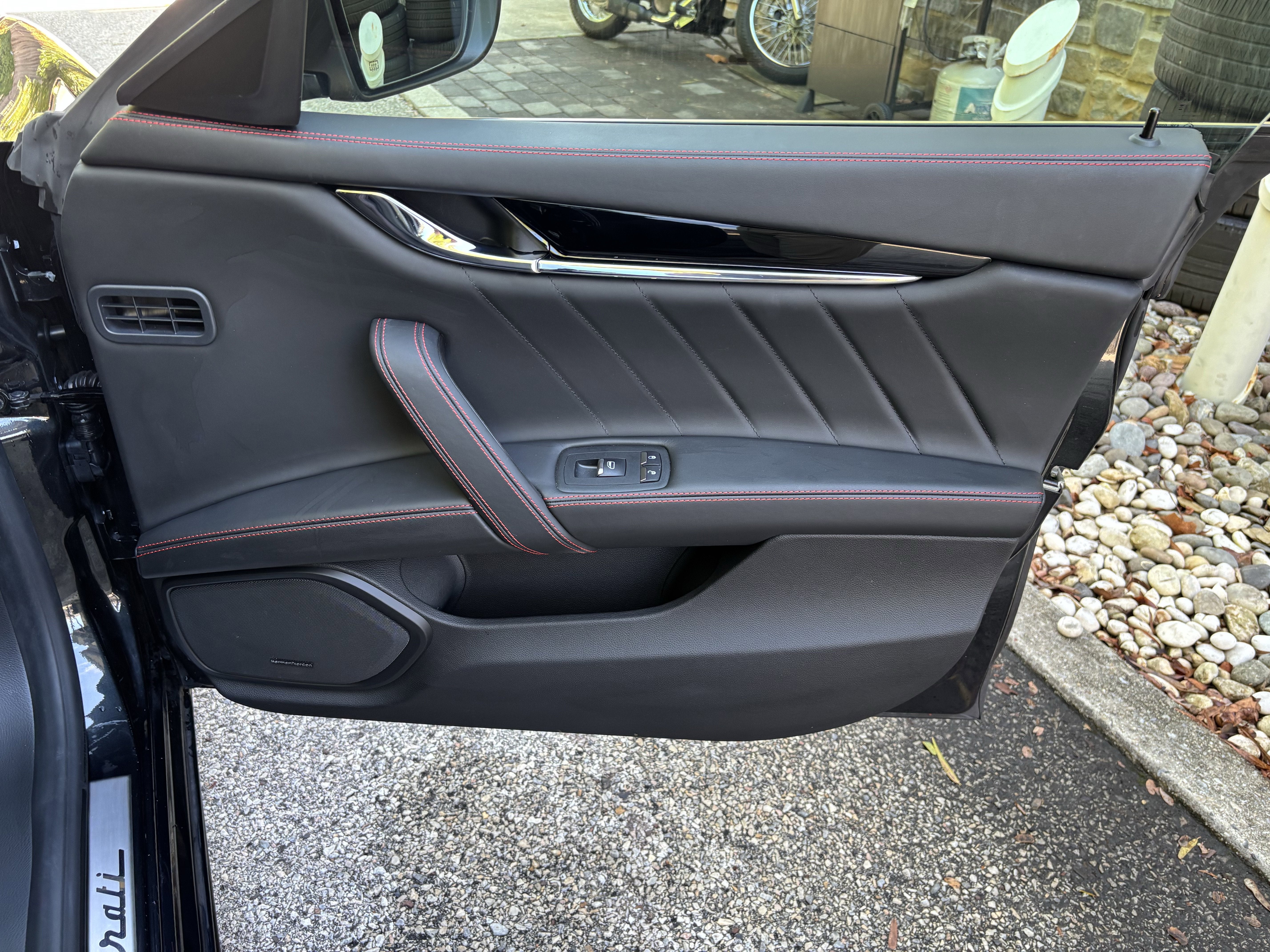 2022 Maserati Quattroporte Modena Q4