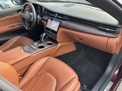 2022 Maserati Quattroporte Modena Q4