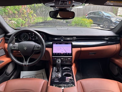 2022 Maserati Quattroporte Modena Q4