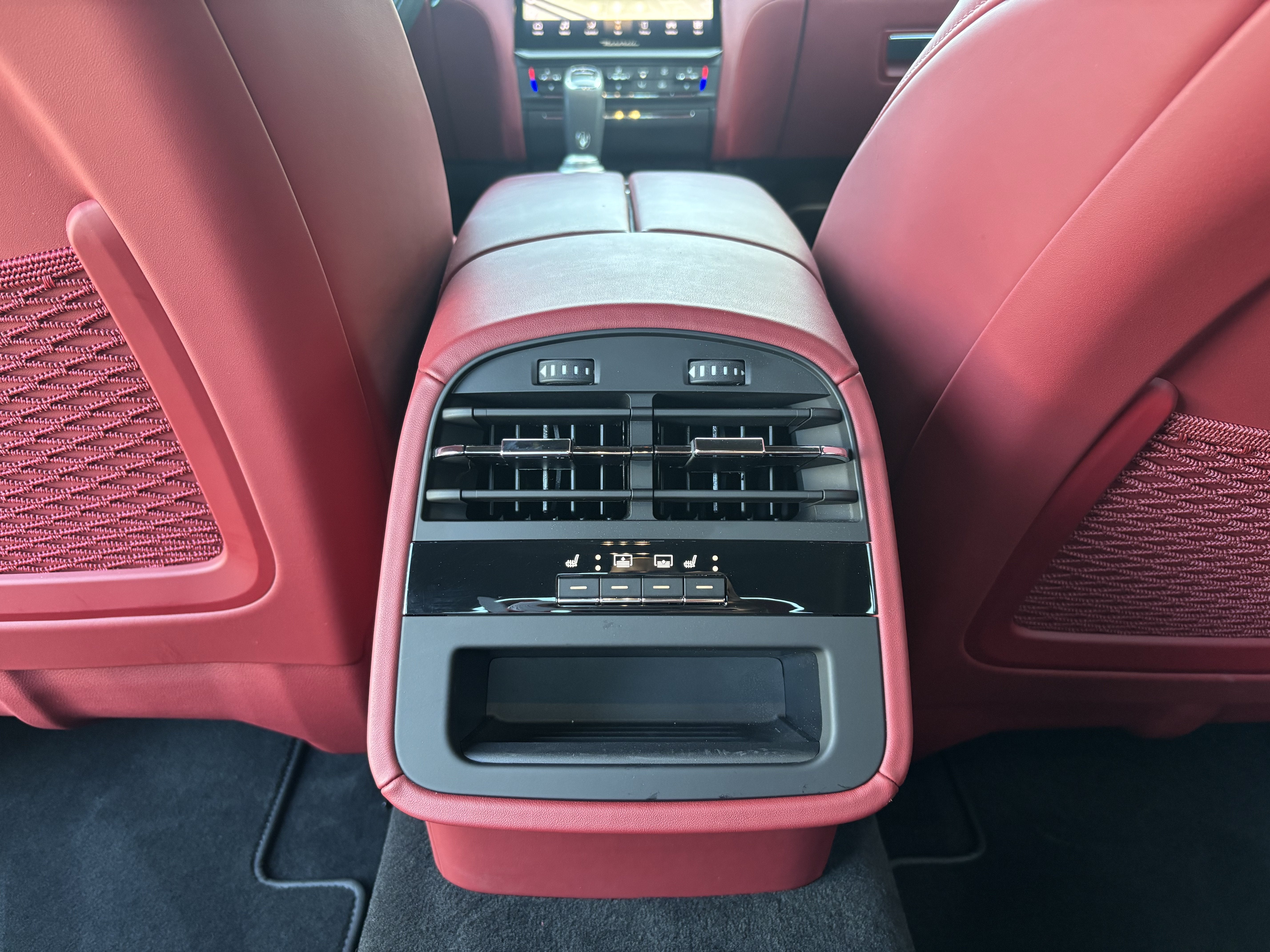 2021 Maserati Quattroporte Trofeo