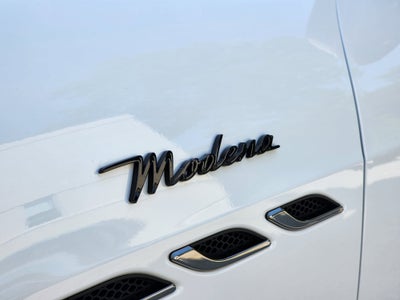 2022 Maserati Ghibli Modena Q4