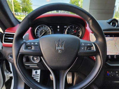2022 Maserati Ghibli Modena Q4