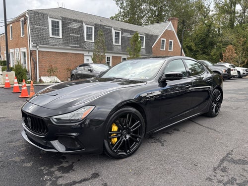 2022 Maserati Ghibli Modena Q4