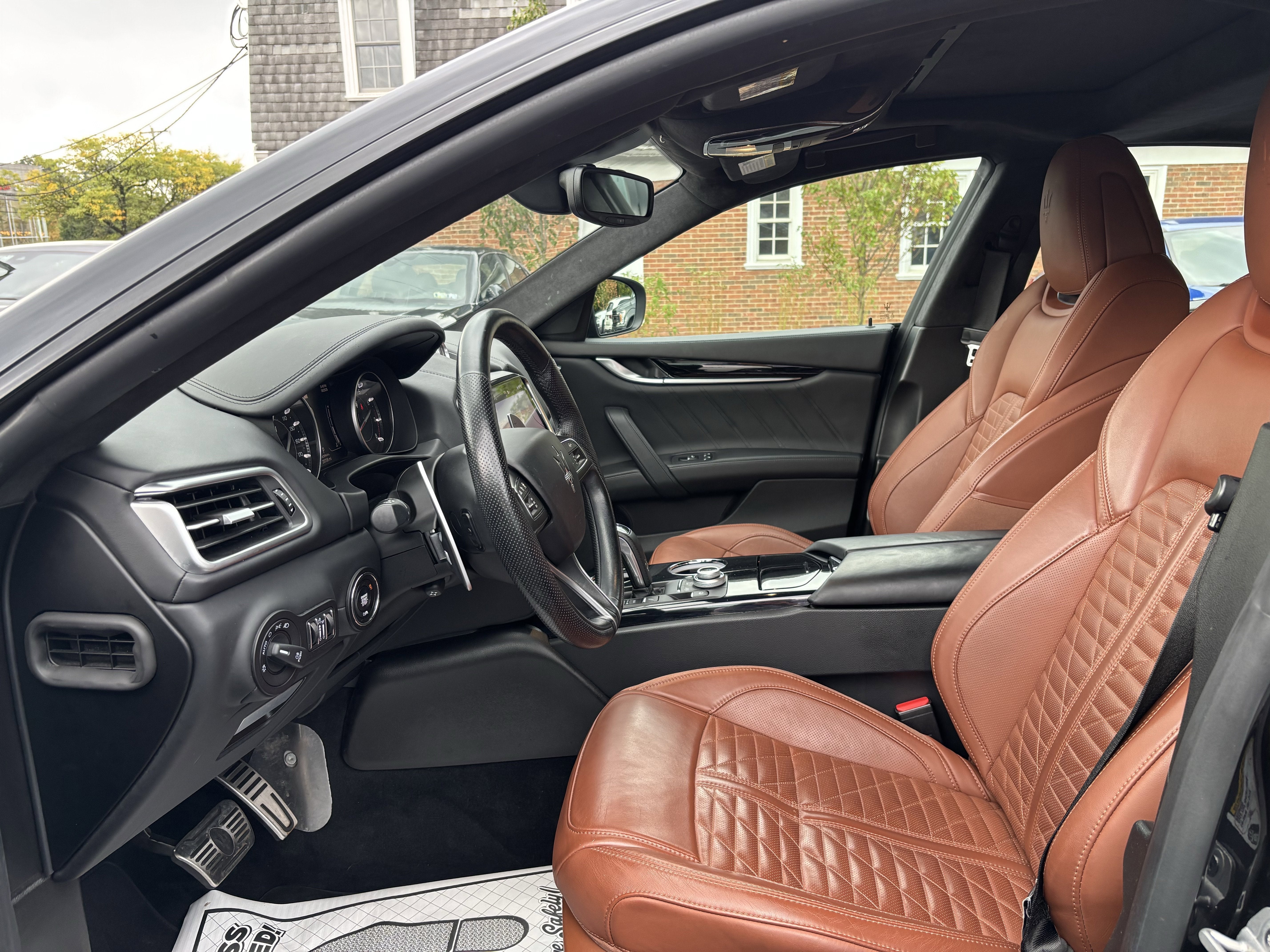 2022 Maserati Ghibli Modena Q4