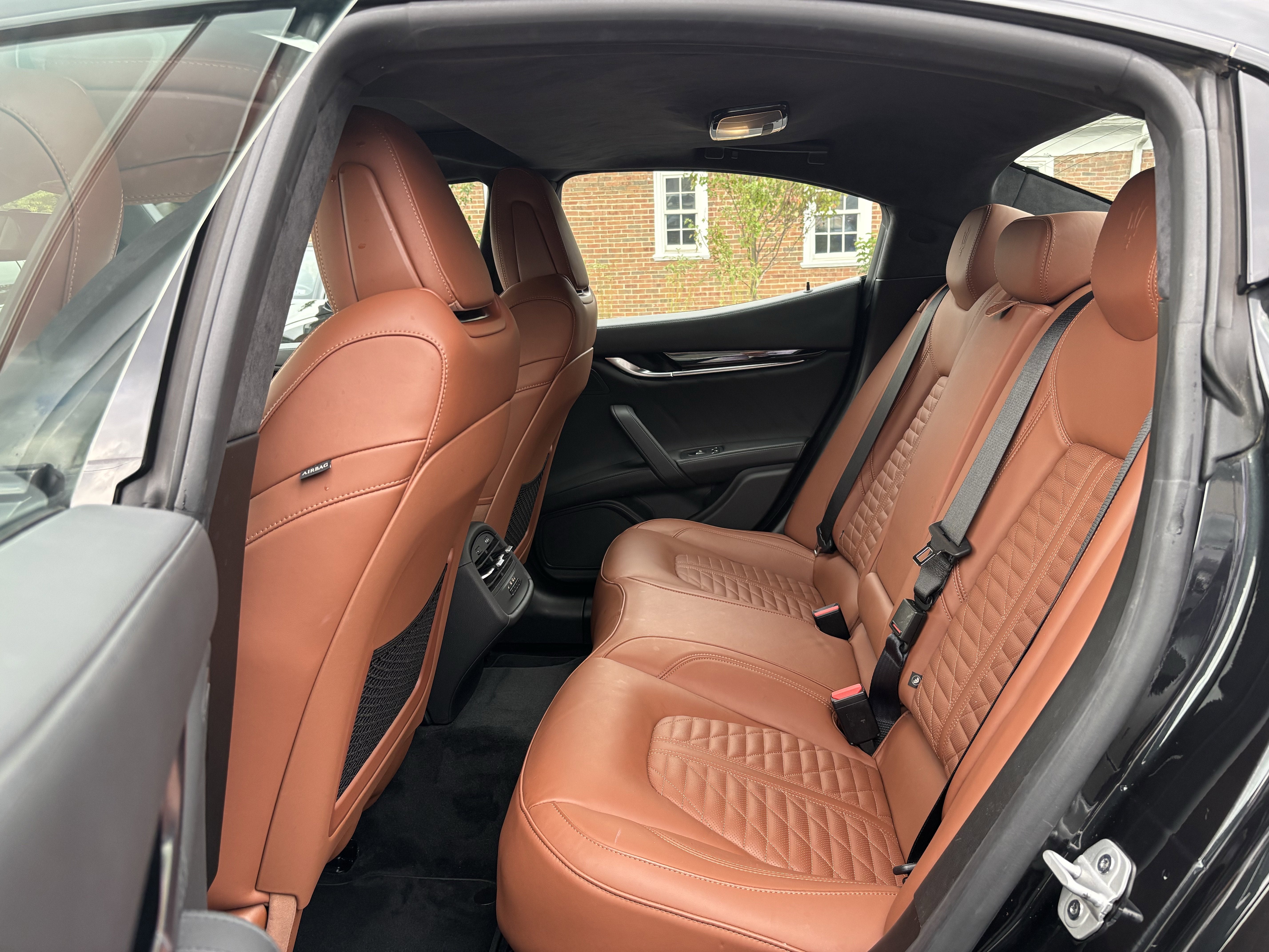 2022 Maserati Ghibli Modena Q4