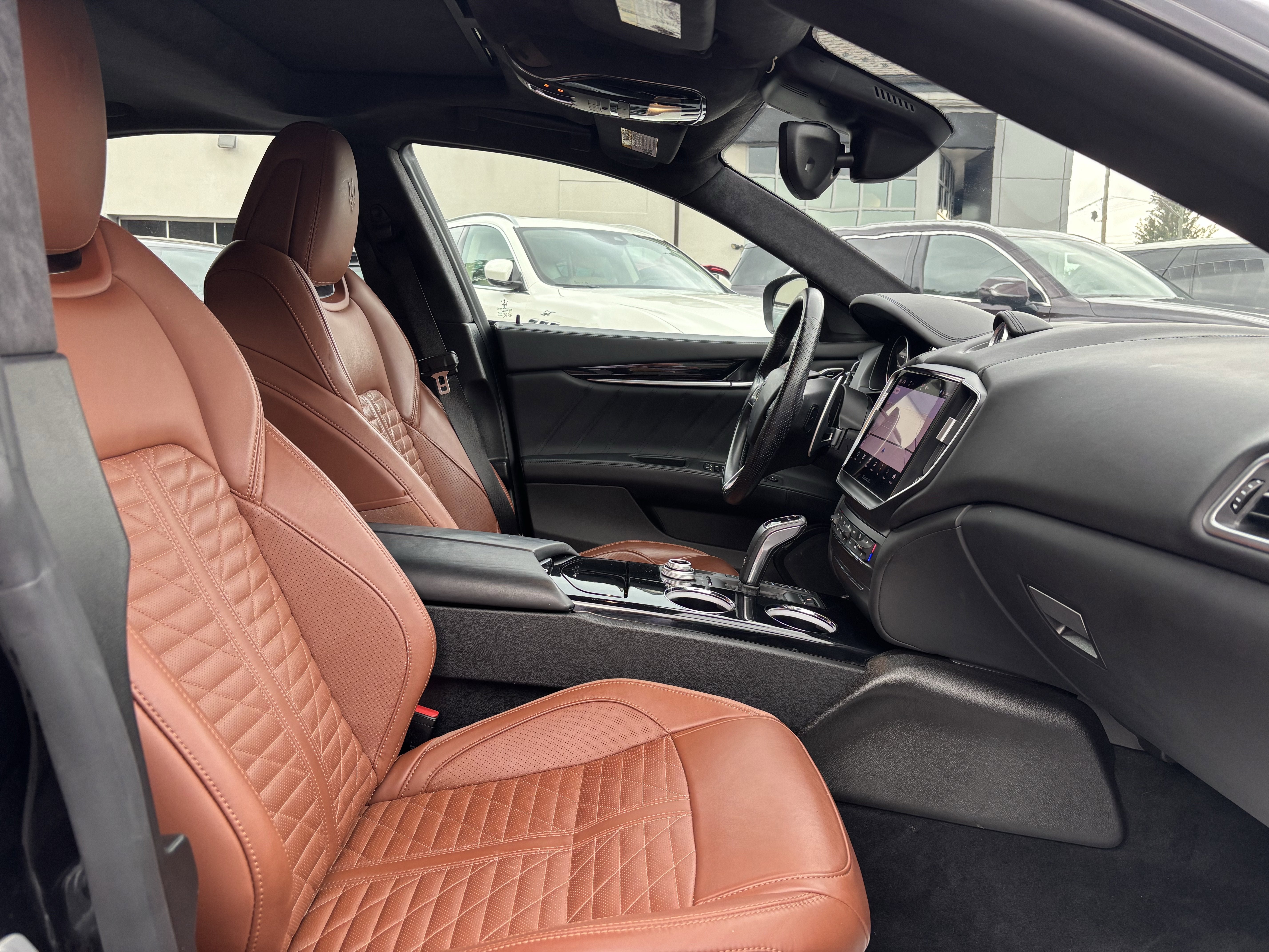 2022 Maserati Ghibli Modena Q4