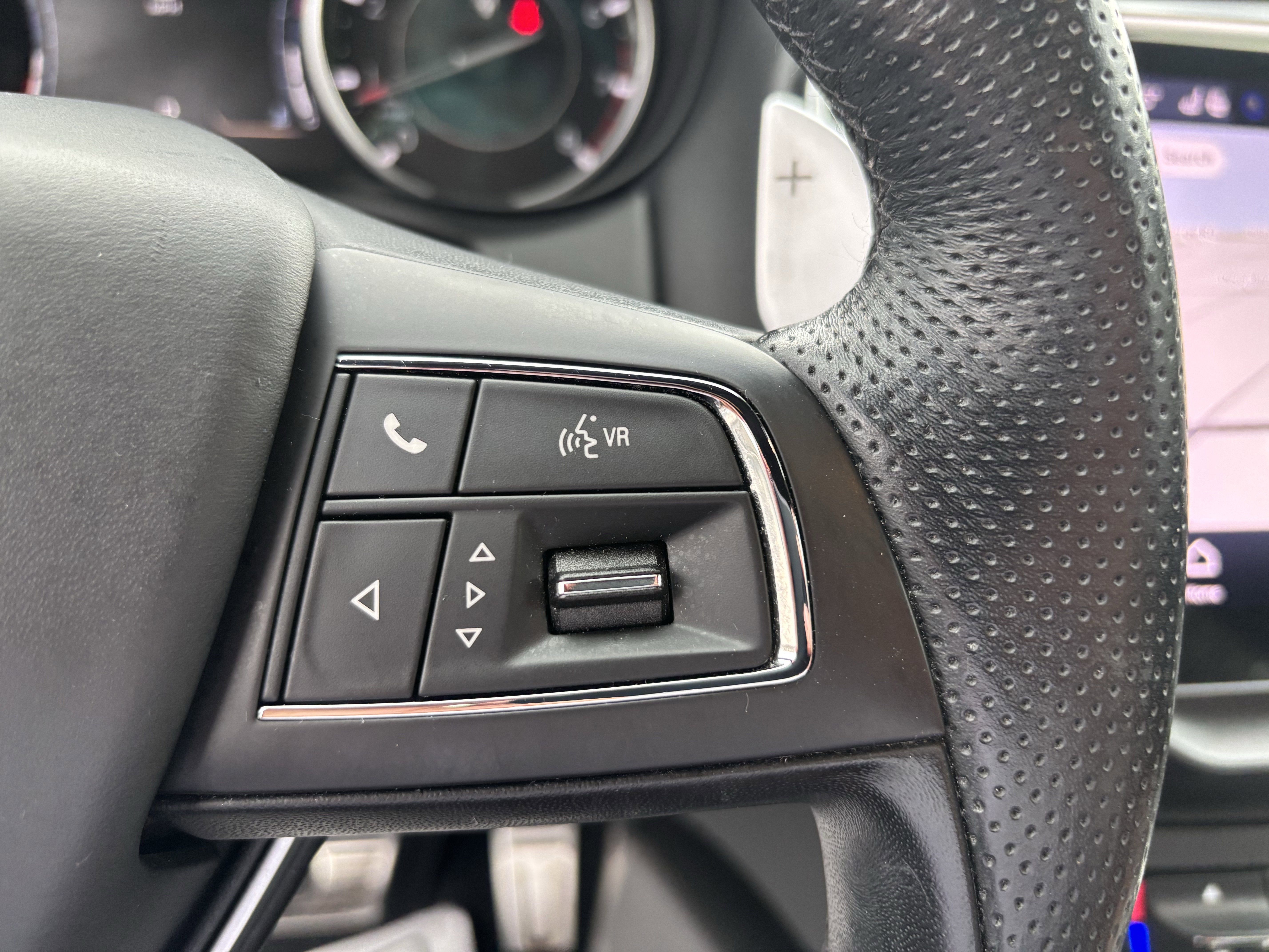 2022 Maserati Ghibli Modena Q4