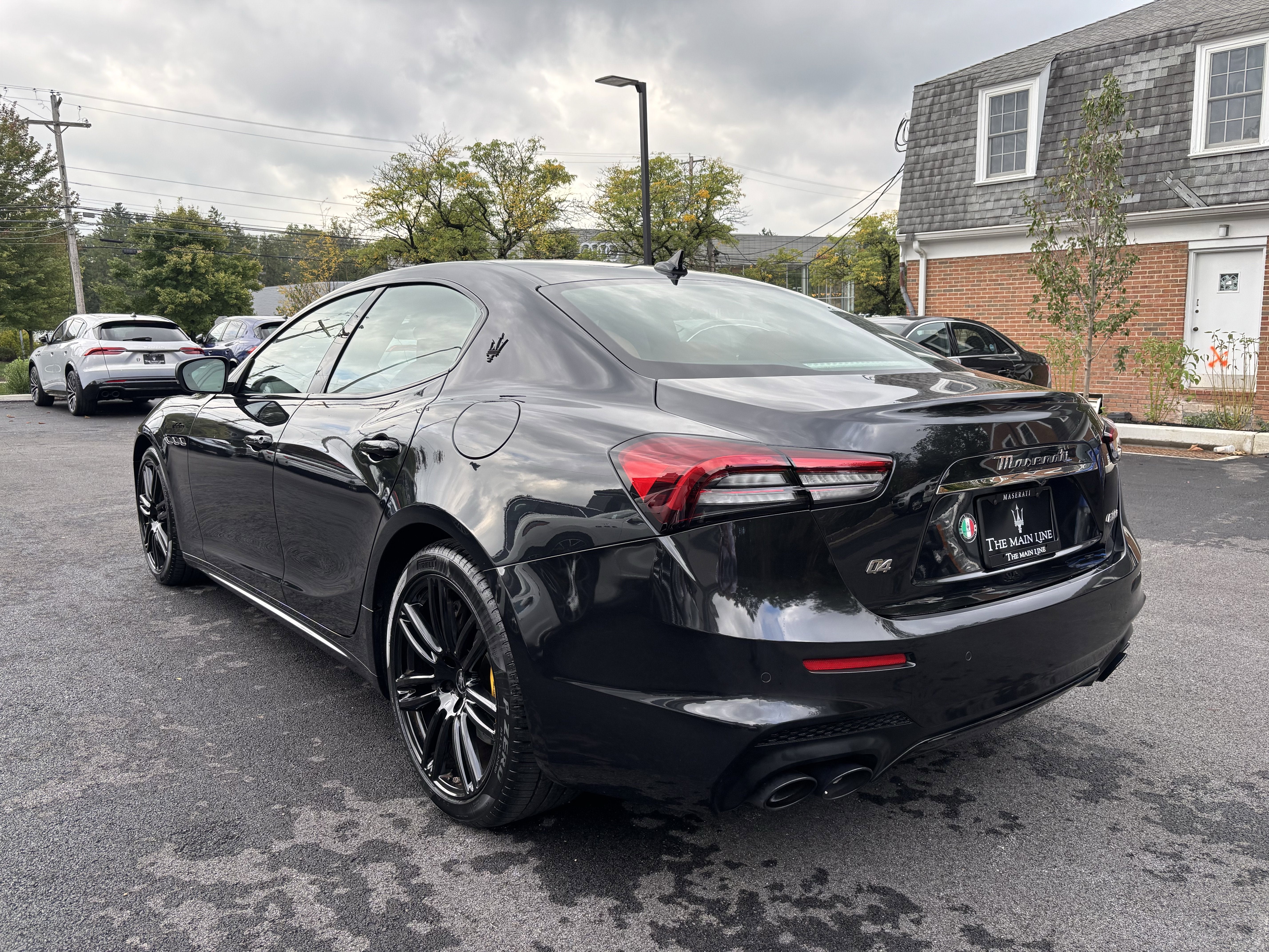 2022 Maserati Ghibli Modena Q4