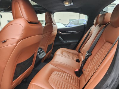 2022 Maserati Ghibli Modena Q4