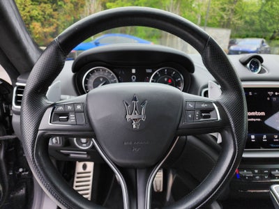 2022 Maserati Ghibli Modena Q4
