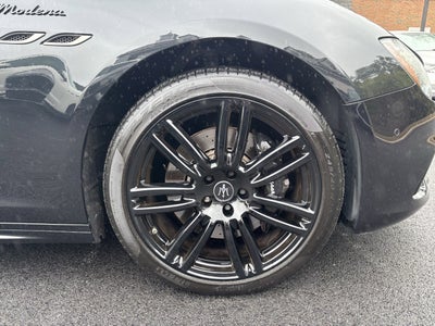 2022 Maserati Ghibli Modena Q4