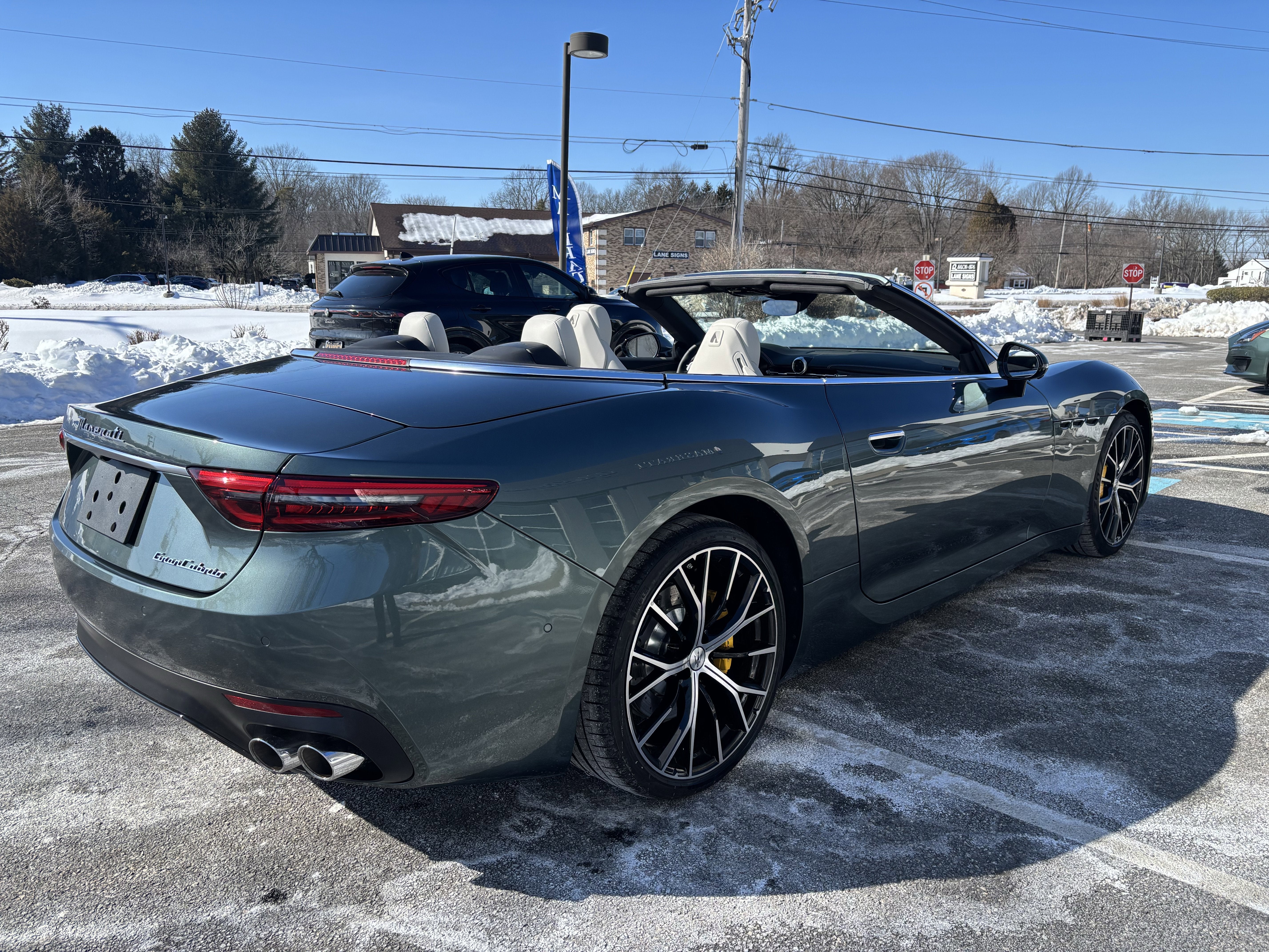 2026 Maserati GranCabrio Base