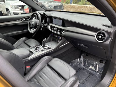 2022 Alfa Romeo Stelvio Veloce