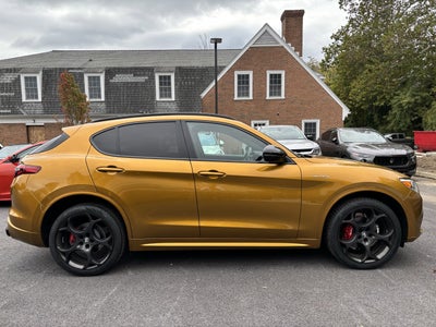 2022 Alfa Romeo Stelvio Veloce