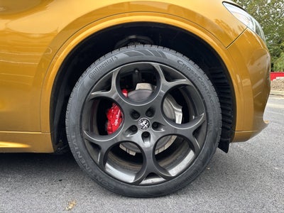 2022 Alfa Romeo Stelvio Veloce