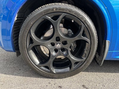 2023 Alfa Romeo Stelvio Estrema