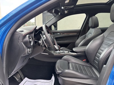 2023 Alfa Romeo Stelvio Estrema