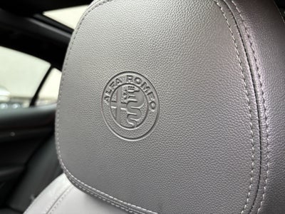 2023 Alfa Romeo Stelvio Estrema