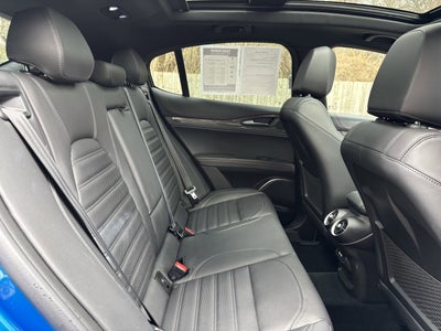 2023 Alfa Romeo Stelvio Estrema