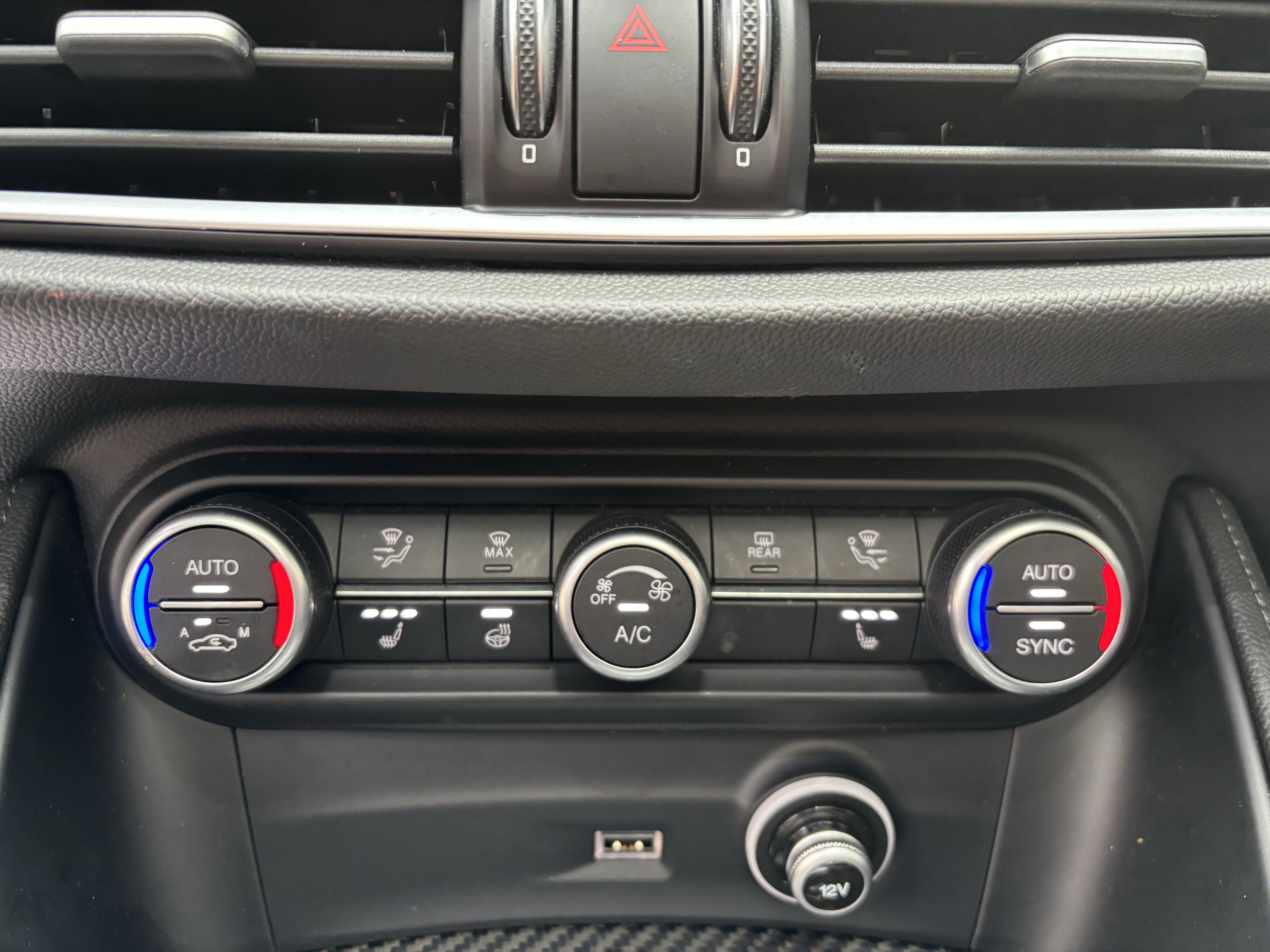 2023 Alfa Romeo Stelvio Estrema