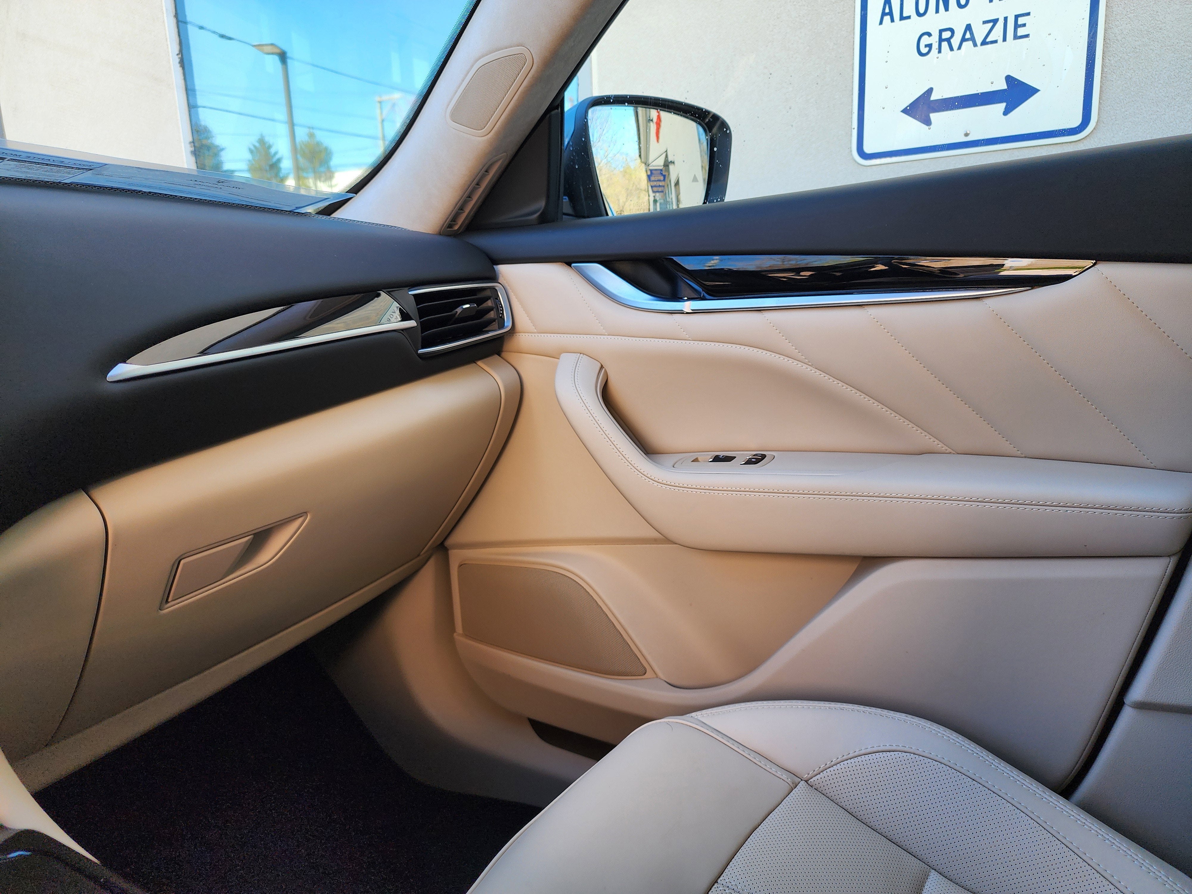 2022 Maserati Levante Modena