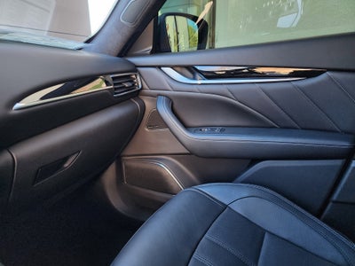 2023 Maserati Levante Modena