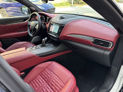 2023 Maserati Levante Trofeo