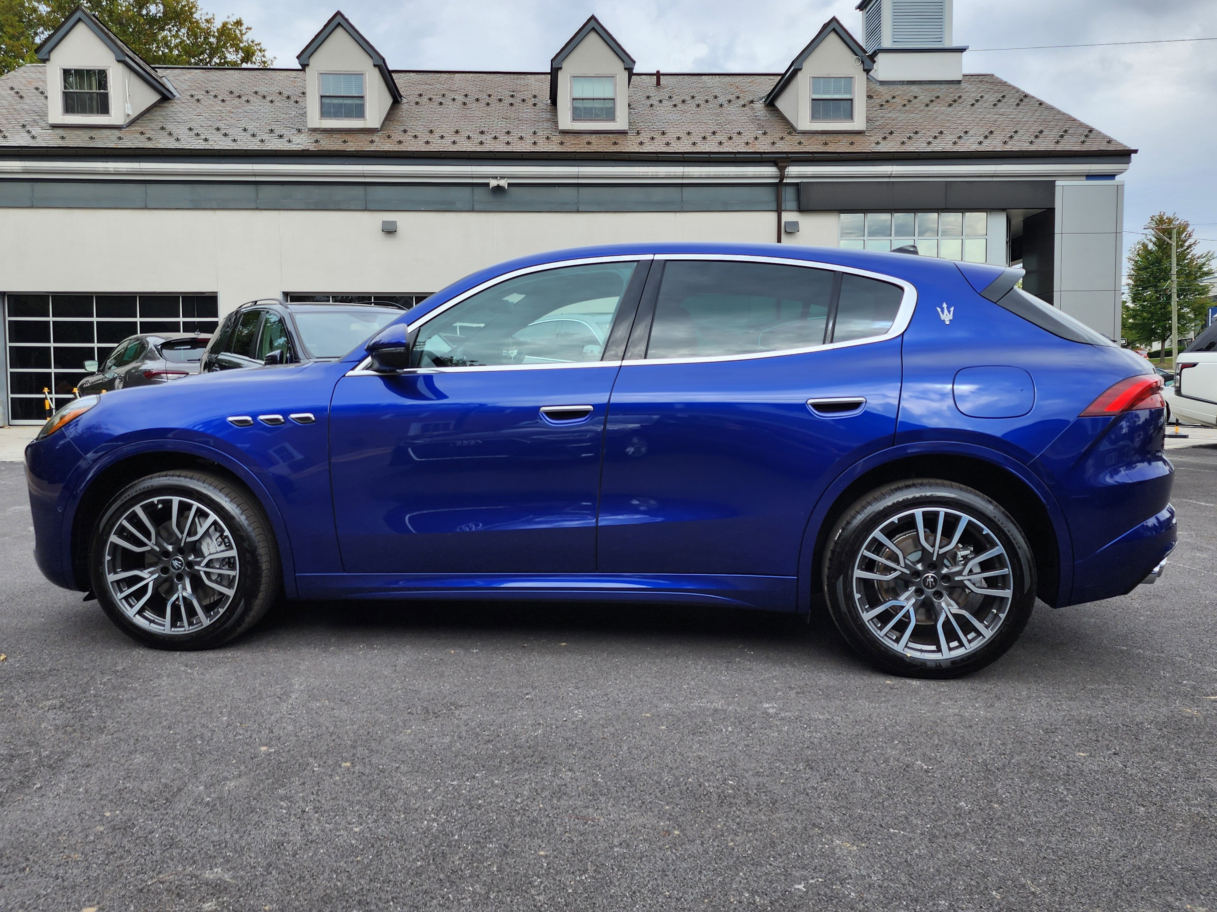 2025 Maserati Grecale Base