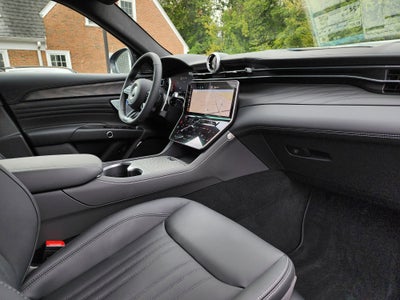 2025 Maserati Grecale Base