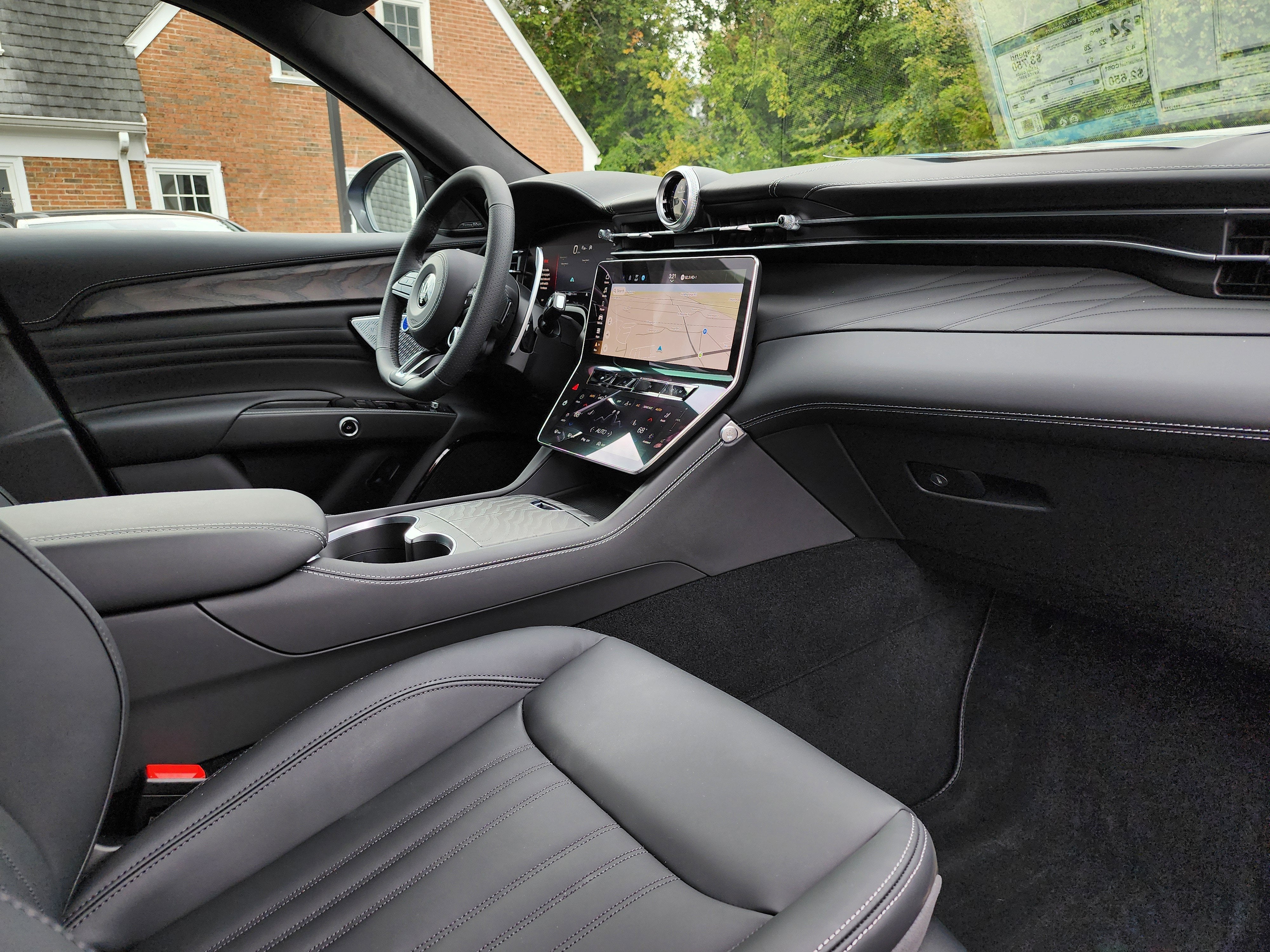 2025 Maserati Grecale Base